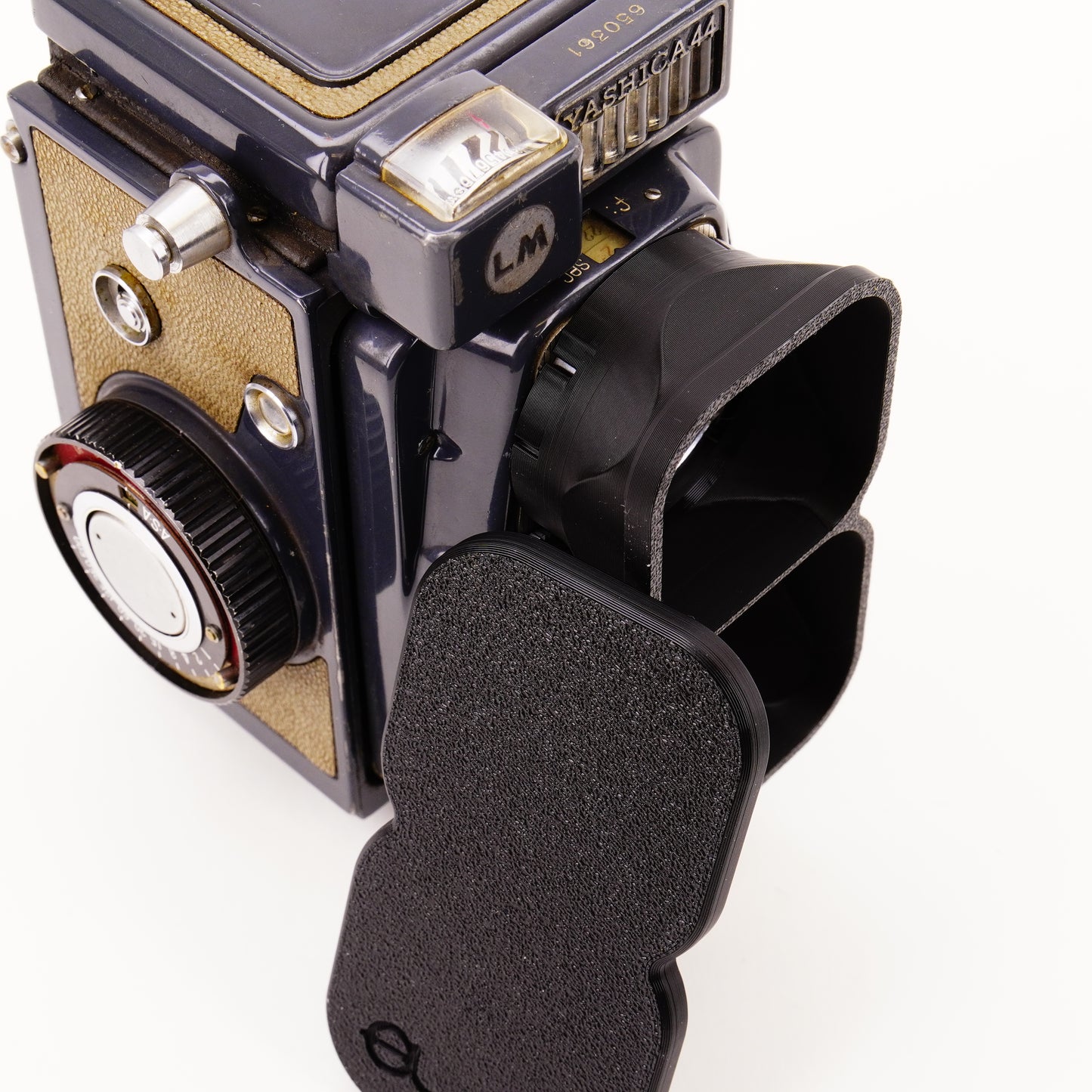 Pare-soleil et bouchon pour Yashica 44, 44LM, 44A (Baïonnette 1 / 28,5 mm)