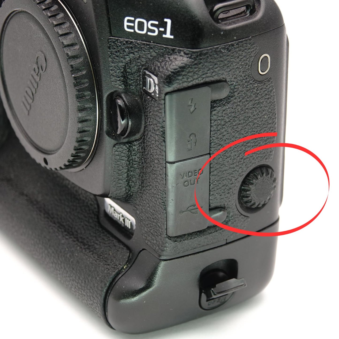 Cover cap system extension for Canon EOS 1D Mark III & 1Ds Mark III